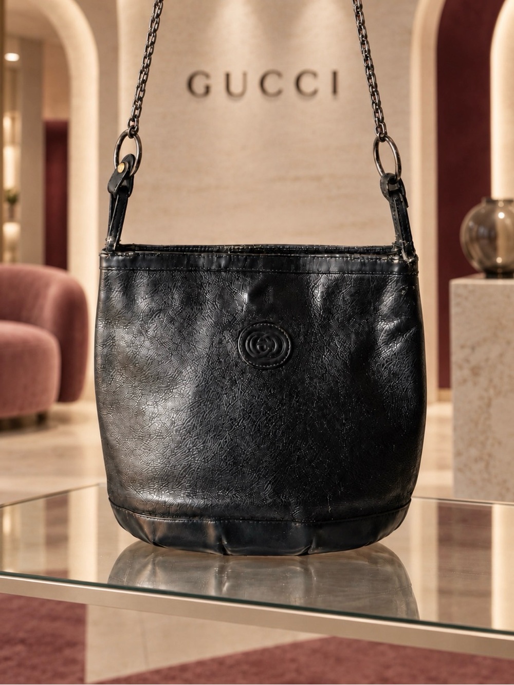 Gucci Black Leather Shoulder Bag with Chain Strap
